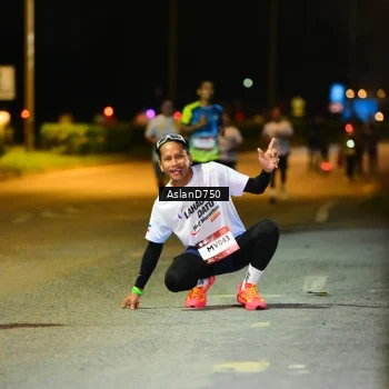 Runner Photo 7711503