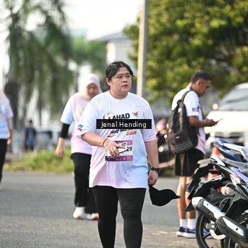 Runner Photo 7711504