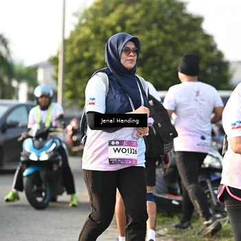 Runner Photo 7711510