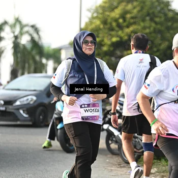 Runner Photo 7711521