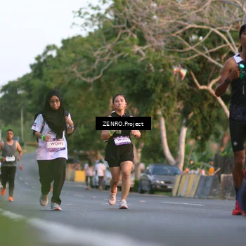 Runner Photo 7711524
