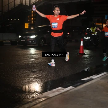 Runner Photo 7711539