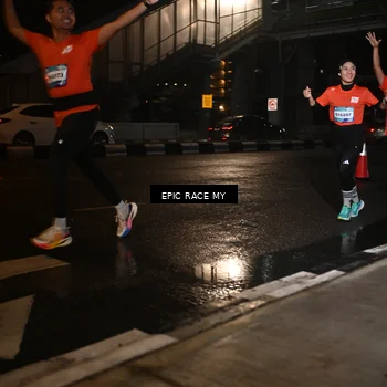 Runner Photo 7711548