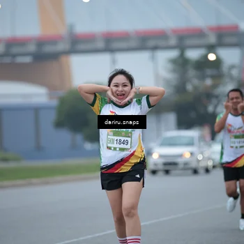 Runner Photo 7711552