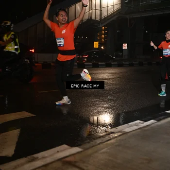 Runner Photo 7711558