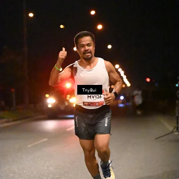 Runner Photo 7711565