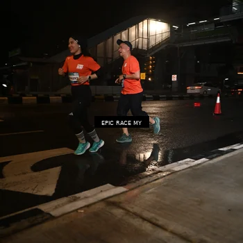 Runner Photo 7711566