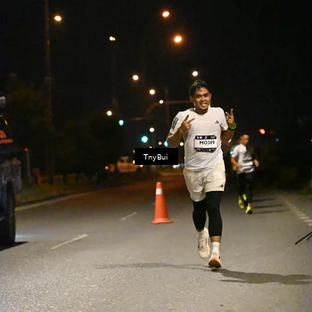 Runner Photo 7711624