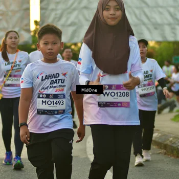 Runner Photo 7711635
