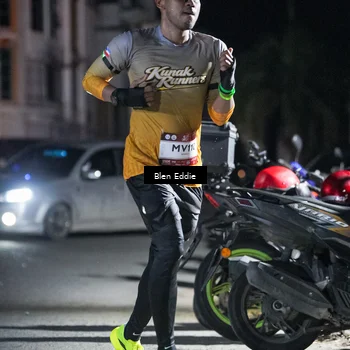 Runner Photo 7711637