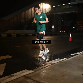 Runner Photo 7711644