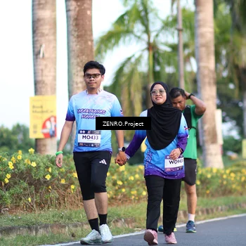 Runner Photo 7711657