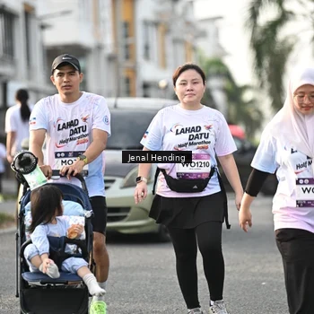 Runner Photo 7711658