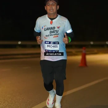 Runner Photo 7711677