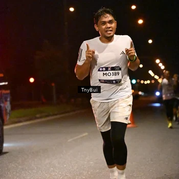 Runner Photo 7711679