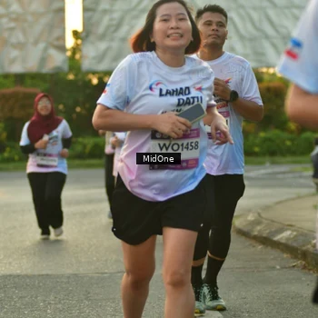 Runner Photo 7711685