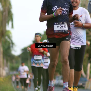 Runner Photo 7711688
