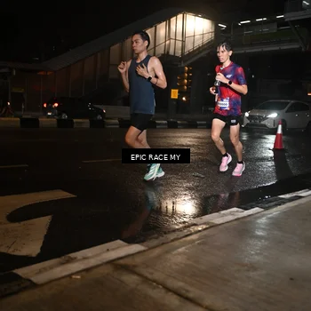 Runner Photo 7711689