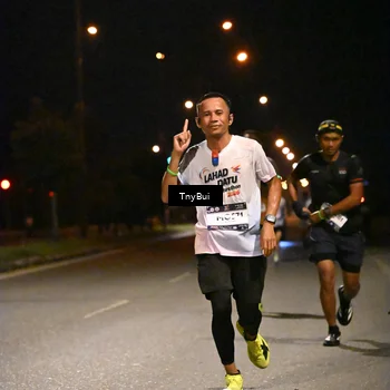 Runner Photo 7711709