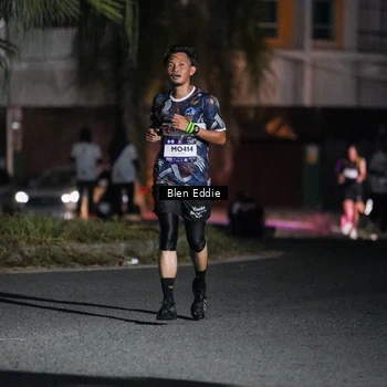Runner Photo 7711710