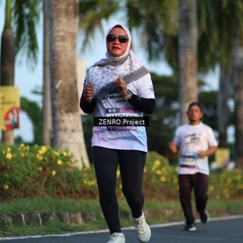 Runner Photo 7711713