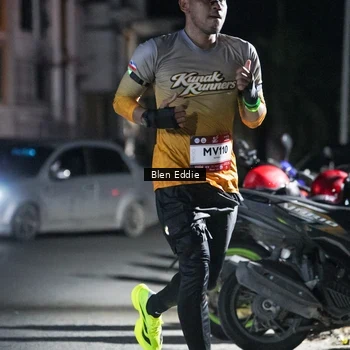 Runner Photo 7711714