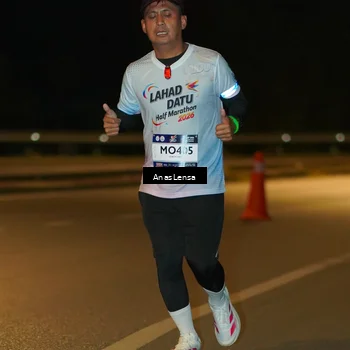 Runner Photo 7711718