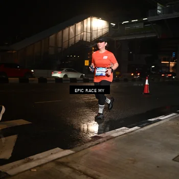 Runner Photo 7711725