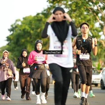 Runner Photo 7711728