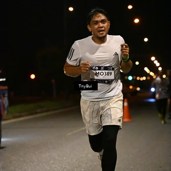 Runner Photo 7711730