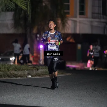 Runner Photo 7711731