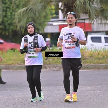 Runner Photo 7711736