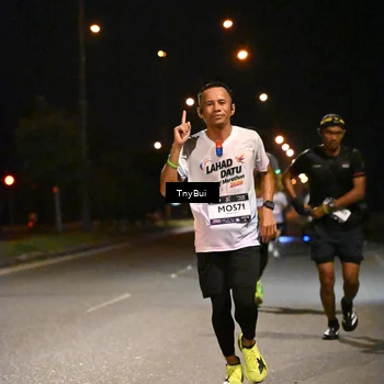 Runner Photo 7711741