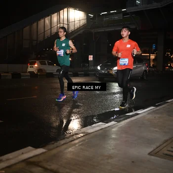 Runner Photo 7711743