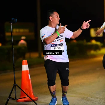 Runner Photo 7711751