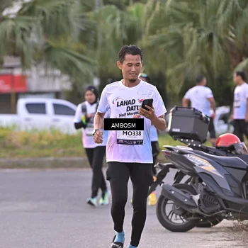 Runner Photo 7711756