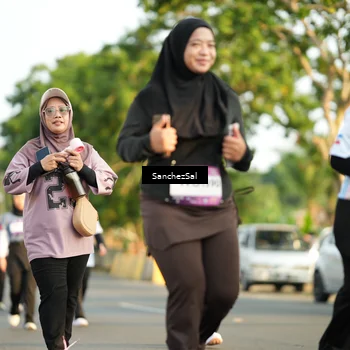 Runner Photo 7711757