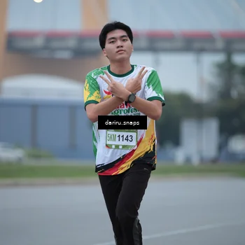 Runner Photo 7711764