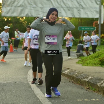 Runner Photo 7711770