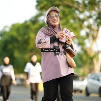 Runner Photo 7711772