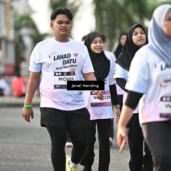Runner Photo 7711774