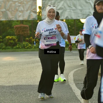 Runner Photo 7711782