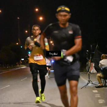 Runner Photo 7711783