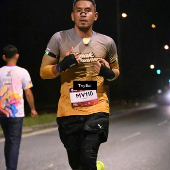 Runner Photo 7711786