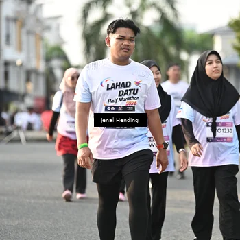 Runner Photo 7711798