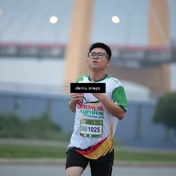 Runner Photo 7711799