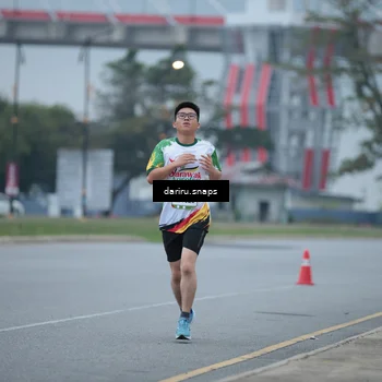 Runner Photo 7711802