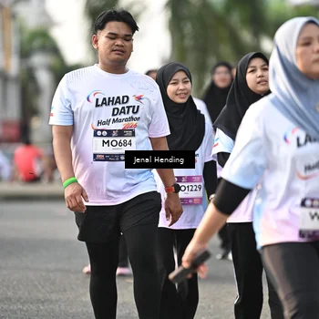 Runner Photo 7711803