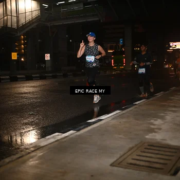 Runner Photo 7711805