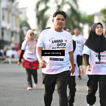 Runner Photo 7711807